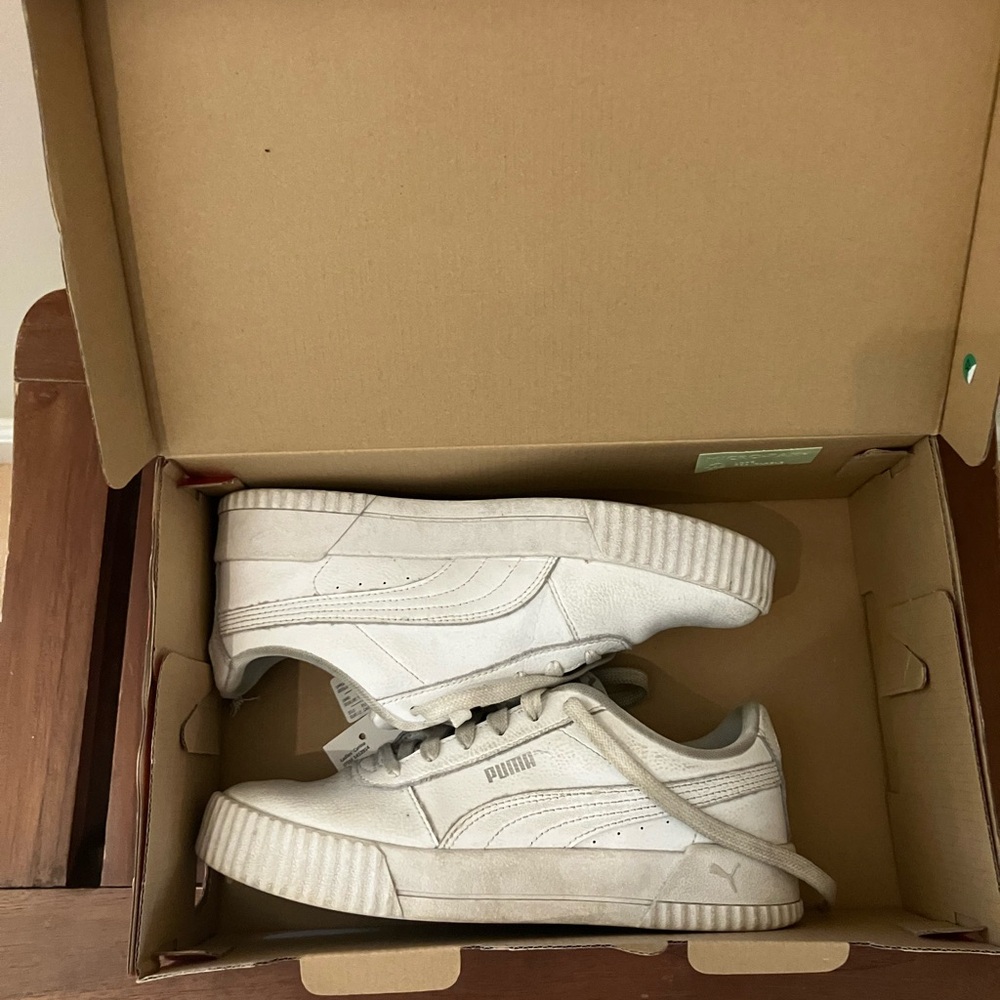 Puma white flat sneakers